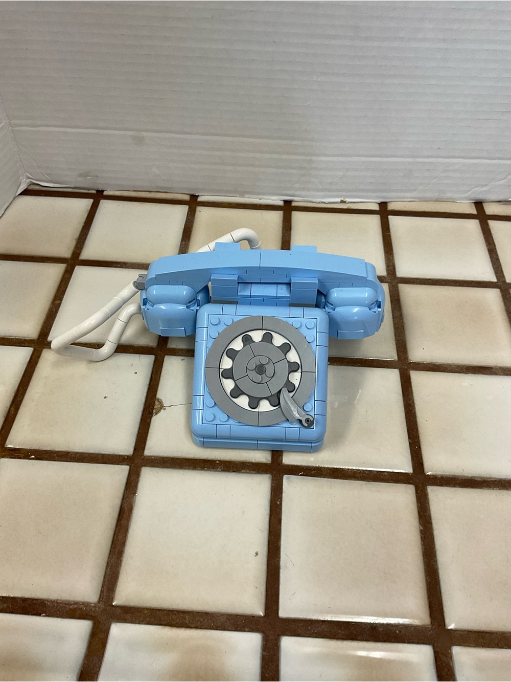 Lego Light Blue Retro Rotary Phone Brick Set